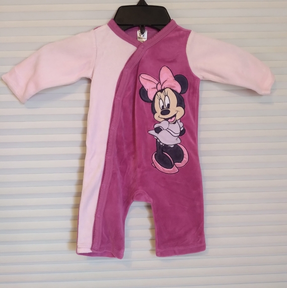 Disney Minnie Mouse Pink Velour Onesie Sleepsuit Long Sleeve Crew Neck - Picture 1 of 9